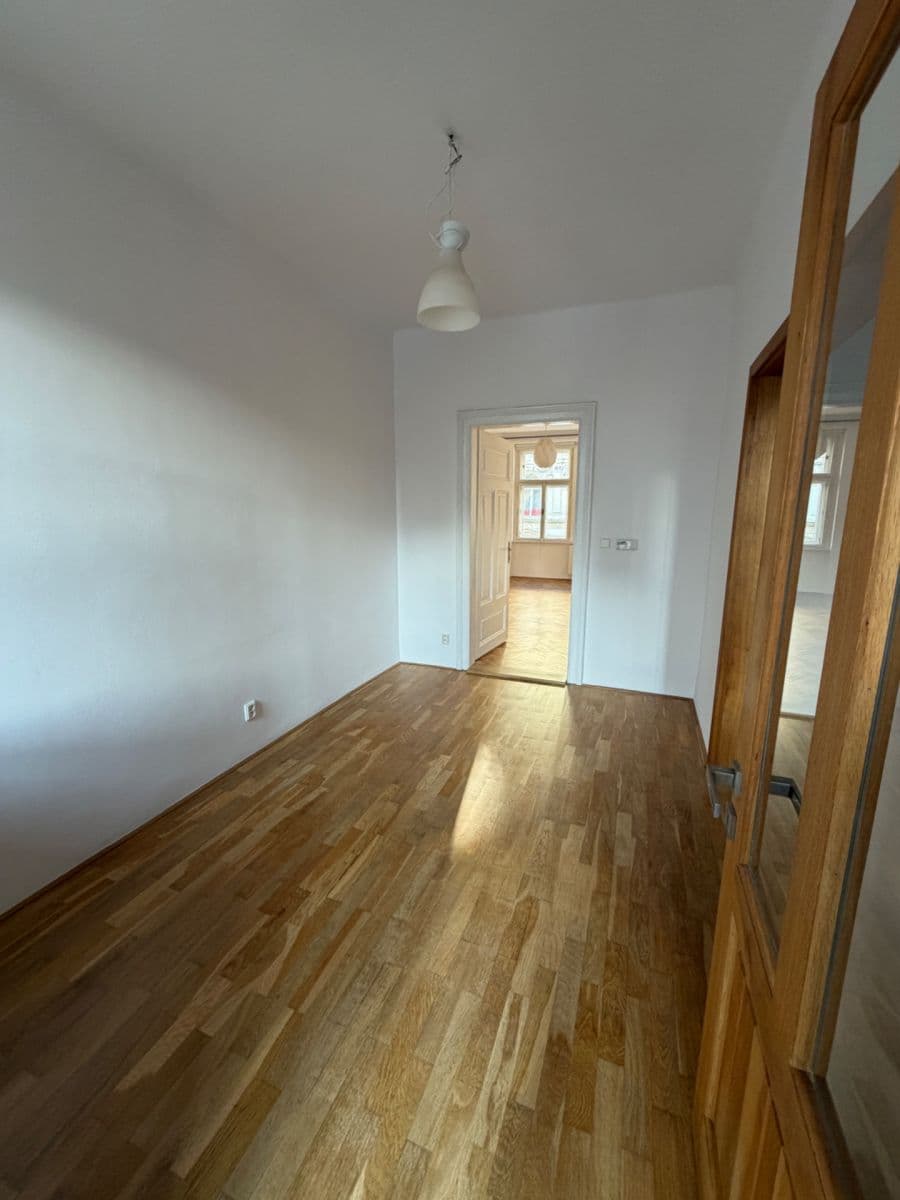 Pronájem bytu 3+1 80 m², Dukelských hrdinů, Praha, Praha Pronájem bytu 3+1 80 m², Dukelských hrdinů, Praha, Praha