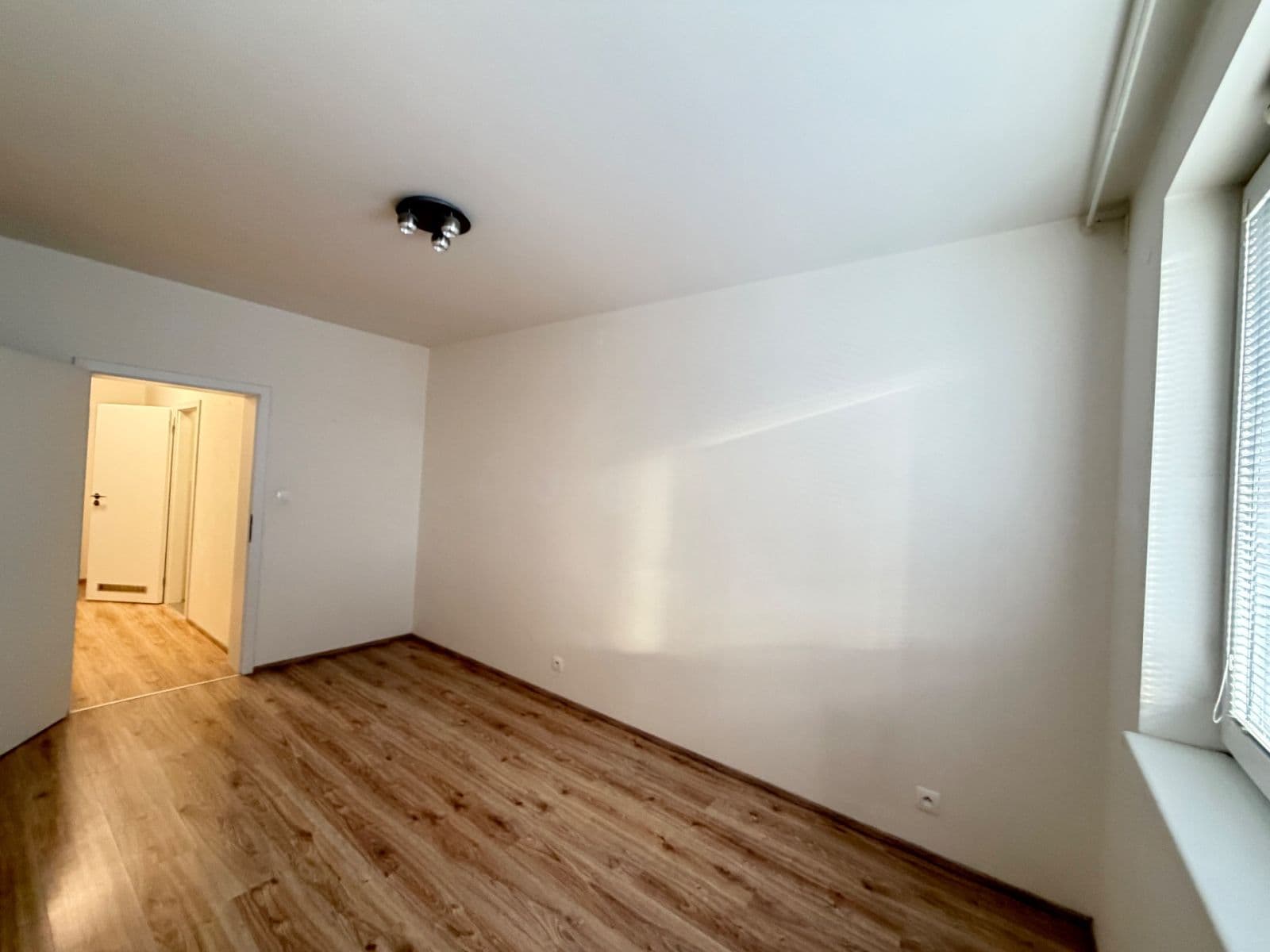 Pronájem bytu 2+kk 55 m², V Zahrádkách, Praha, Praha Pronájem bytu 2+kk 55 m², V Zahrádkách, Praha, Praha