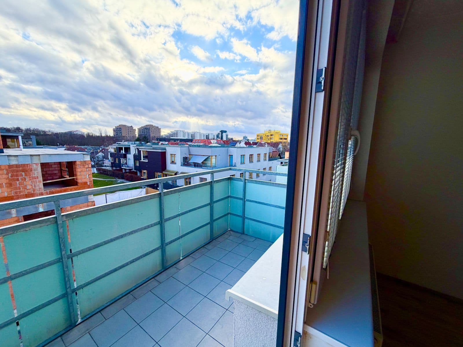 Pronájem bytu 2+kk 55 m², V Zahrádkách, Praha, Praha Pronájem bytu 2+kk 55 m², V Zahrádkách, Praha, Praha