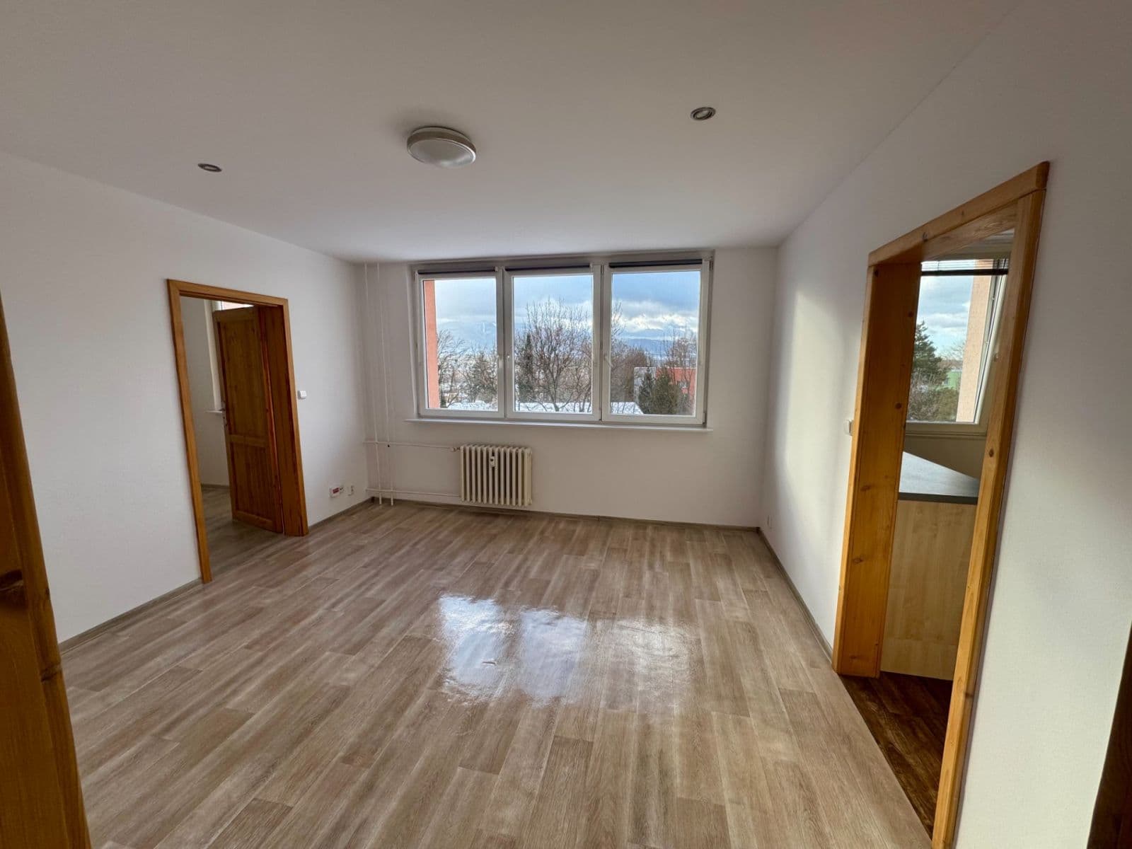 Pronájem bytu 2+1 44 m², Sosnová, Třinec, Moravskoslezský kraj Pronájem bytu 2+1 44 m², Sosnová, Třinec, Moravskoslezský kraj