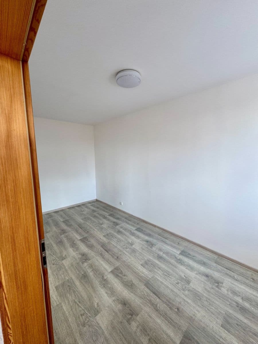 Pronájem bytu 2+1 44 m², Sosnová, Třinec, Moravskoslezský kraj Pronájem bytu 2+1 44 m², Sosnová, Třinec, Moravskoslezský kraj