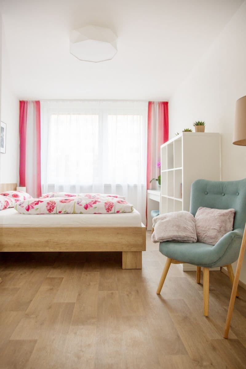 Pronájem bytu 2+kk 39 m², Bryksova, Praha, Praha Pronájem bytu 2+kk 39 m², Bryksova, Praha, Praha