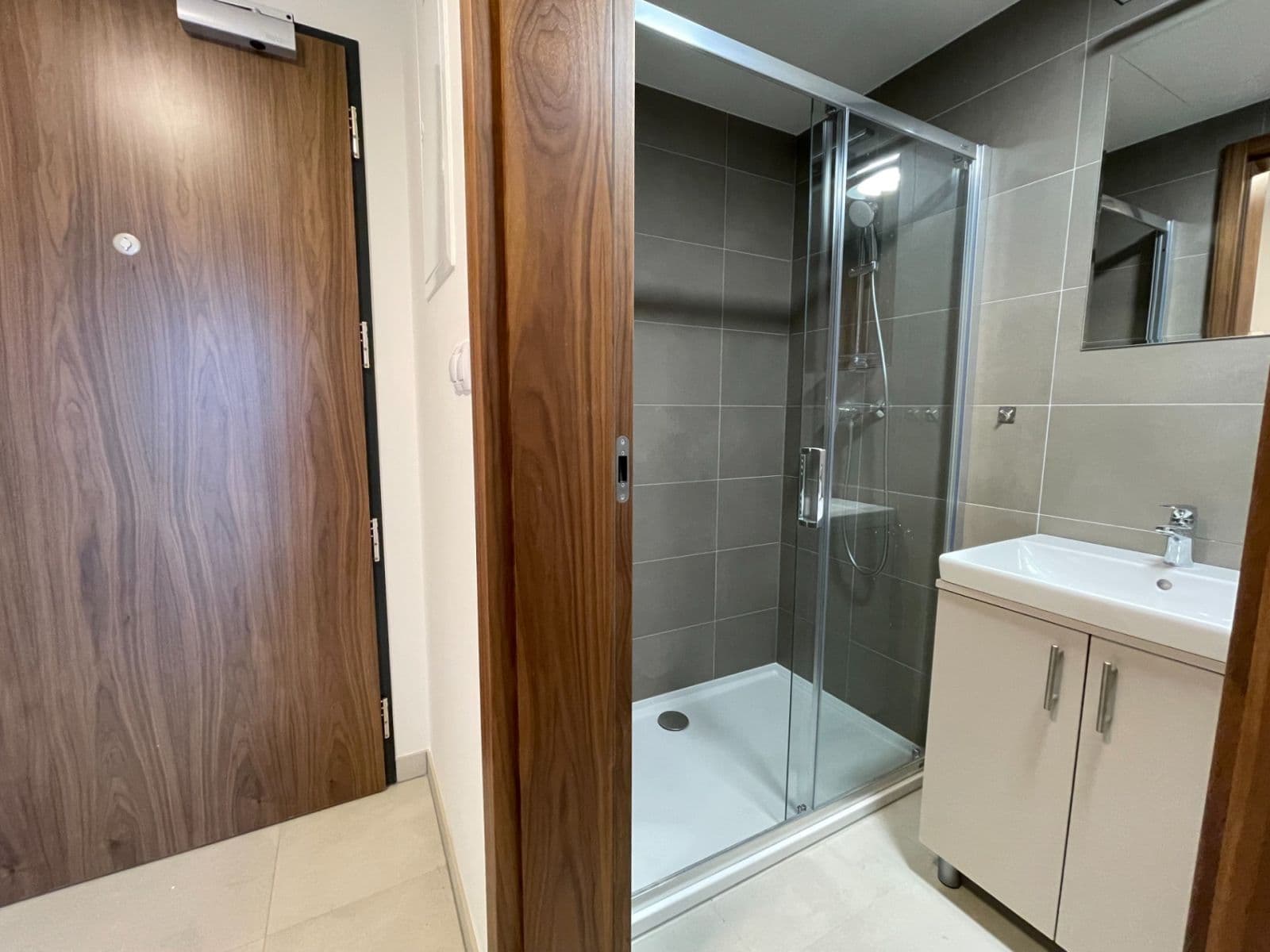 Pronájem bytu 1+kk 36 m², Šiklové, Praha, Praha Pronájem bytu 1+kk 36 m², Šiklové, Praha, Praha