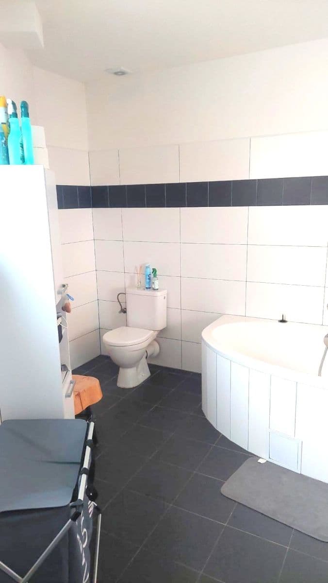 Pronájem bytu 2+kk 66 m², Ořešská, Praha, Praha Pronájem bytu 2+kk 66 m², Ořešská, Praha, Praha