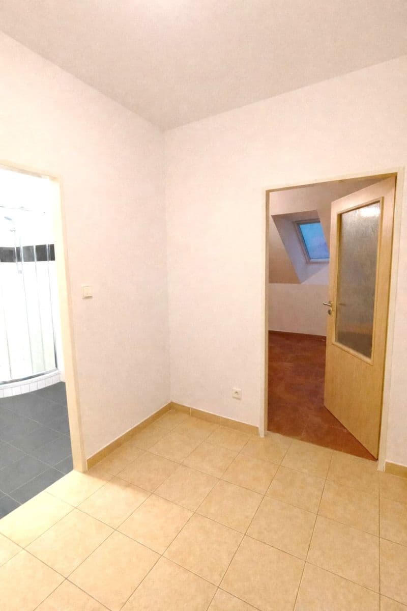 Pronájem bytu 2+kk 66 m², Ořešská, Praha, Praha Pronájem bytu 2+kk 66 m², Ořešská, Praha, Praha