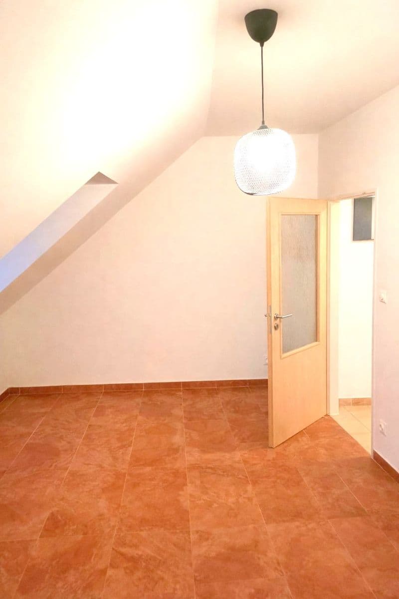 Pronájem bytu 2+kk 66 m², Ořešská, Praha, Praha Pronájem bytu 2+kk 66 m², Ořešská, Praha, Praha