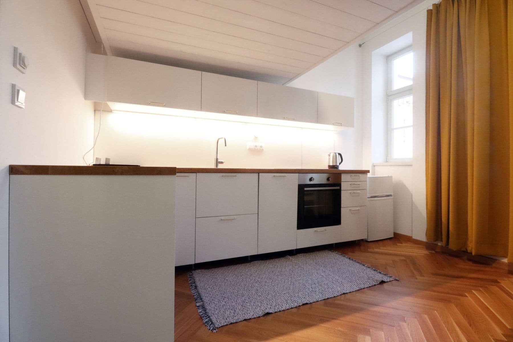 Pronájem bytu 1+kk 21 m², Keramická, Praha, Praha Pronájem bytu 1+kk 21 m², Keramická, Praha, Praha