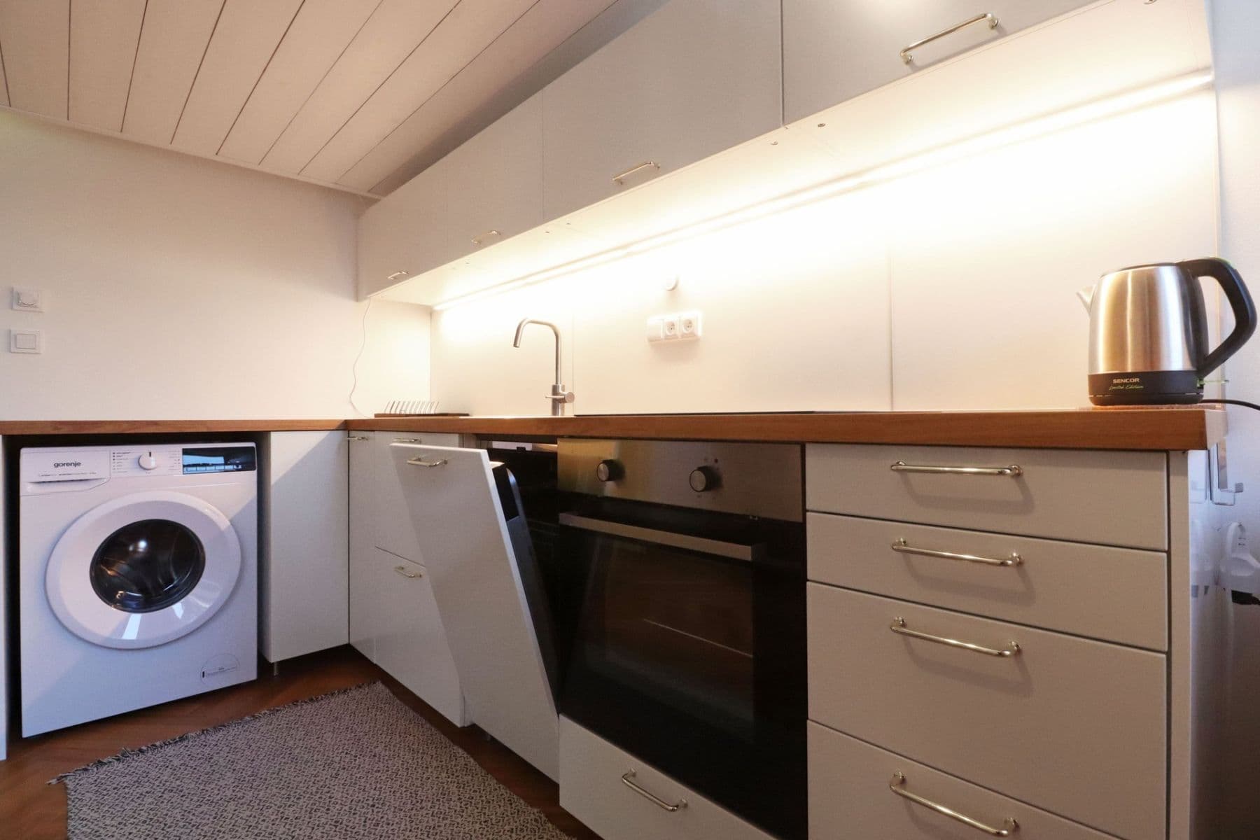 Pronájem bytu 1+kk 21 m², Keramická, Praha, Praha Pronájem bytu 1+kk 21 m², Keramická, Praha, Praha