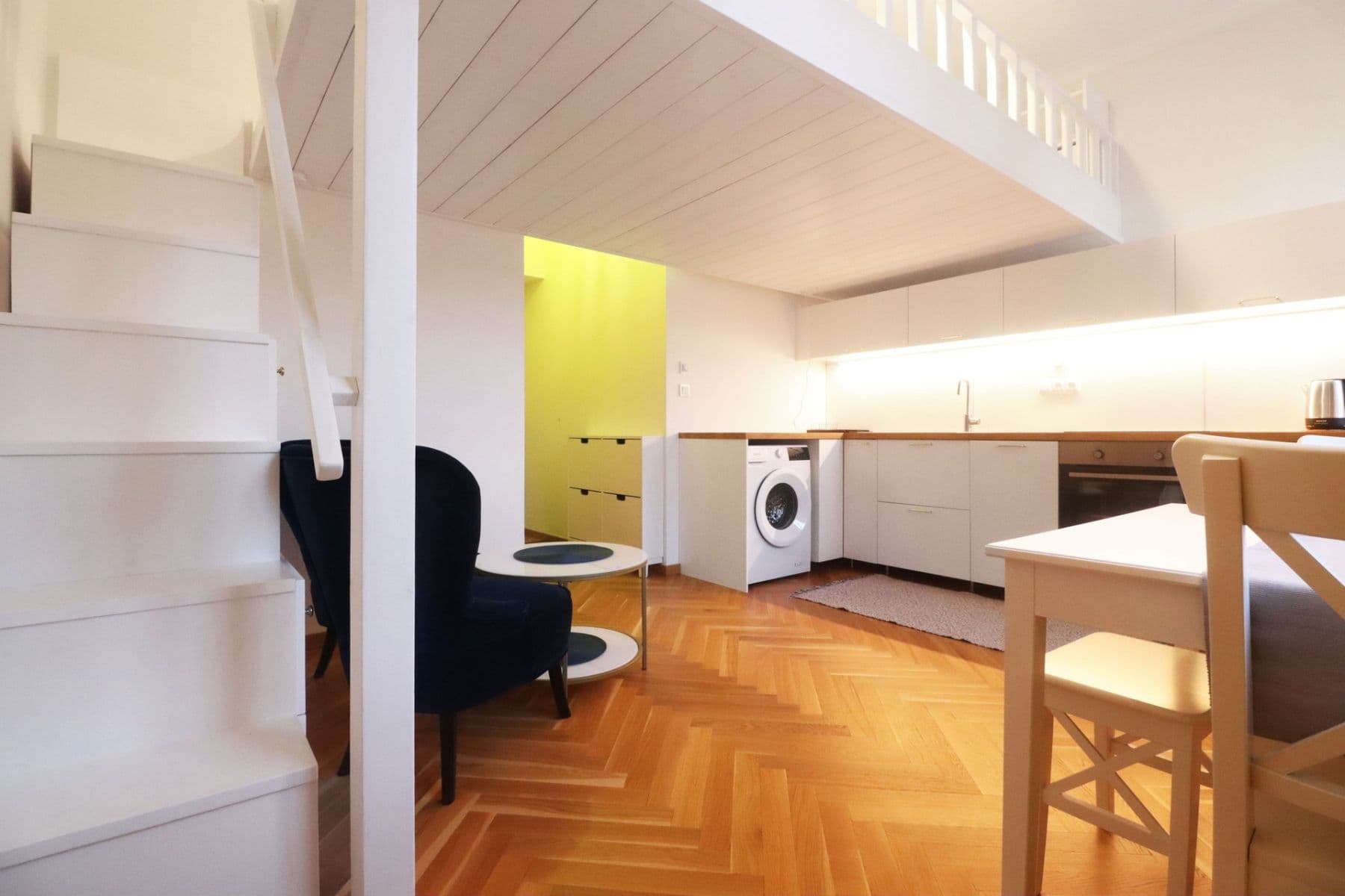 Pronájem bytu 1+kk 21 m², Keramická, Praha, Praha Pronájem bytu 1+kk 21 m², Keramická, Praha, Praha