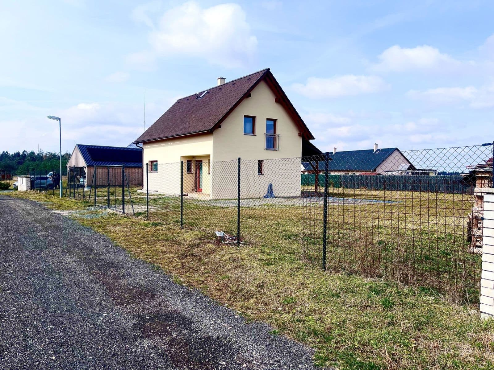 Pronájem domu 153 m², pozemek 1.300 m², Velká Buková, Středočeský kraj Pronájem domu 153 m², pozemek 1.300 m², Velká Buková, Středočeský kraj