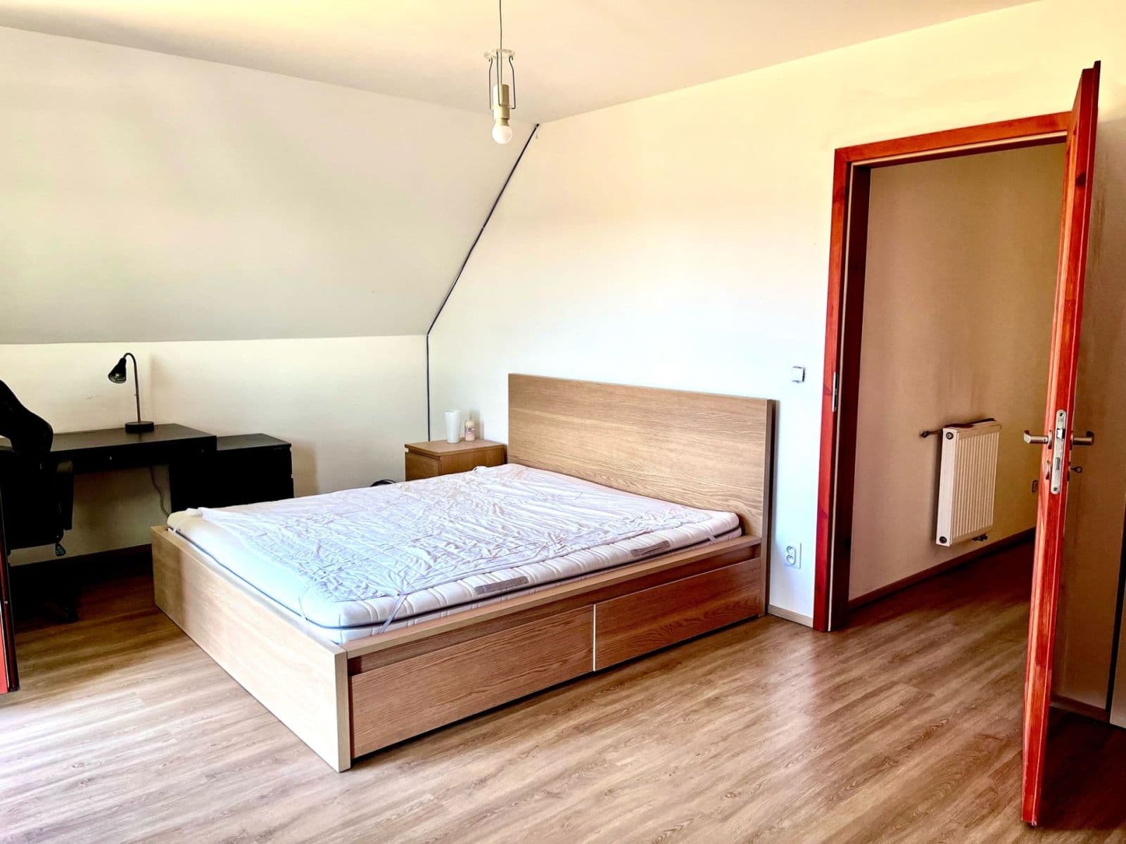 Pronájem domu 153 m², pozemek 1.300 m², Velká Buková, Středočeský kraj Pronájem domu 153 m², pozemek 1.300 m², Velká Buková, Středočeský kraj