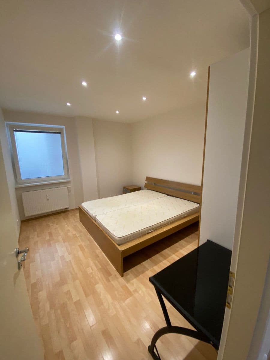 Pronájem bytu 2+1 67 m², náměstí Třebízského, Klecany, Středočeský kraj Pronájem bytu 2+1 67 m², náměstí Třebízského, Klecany, Středočeský kraj