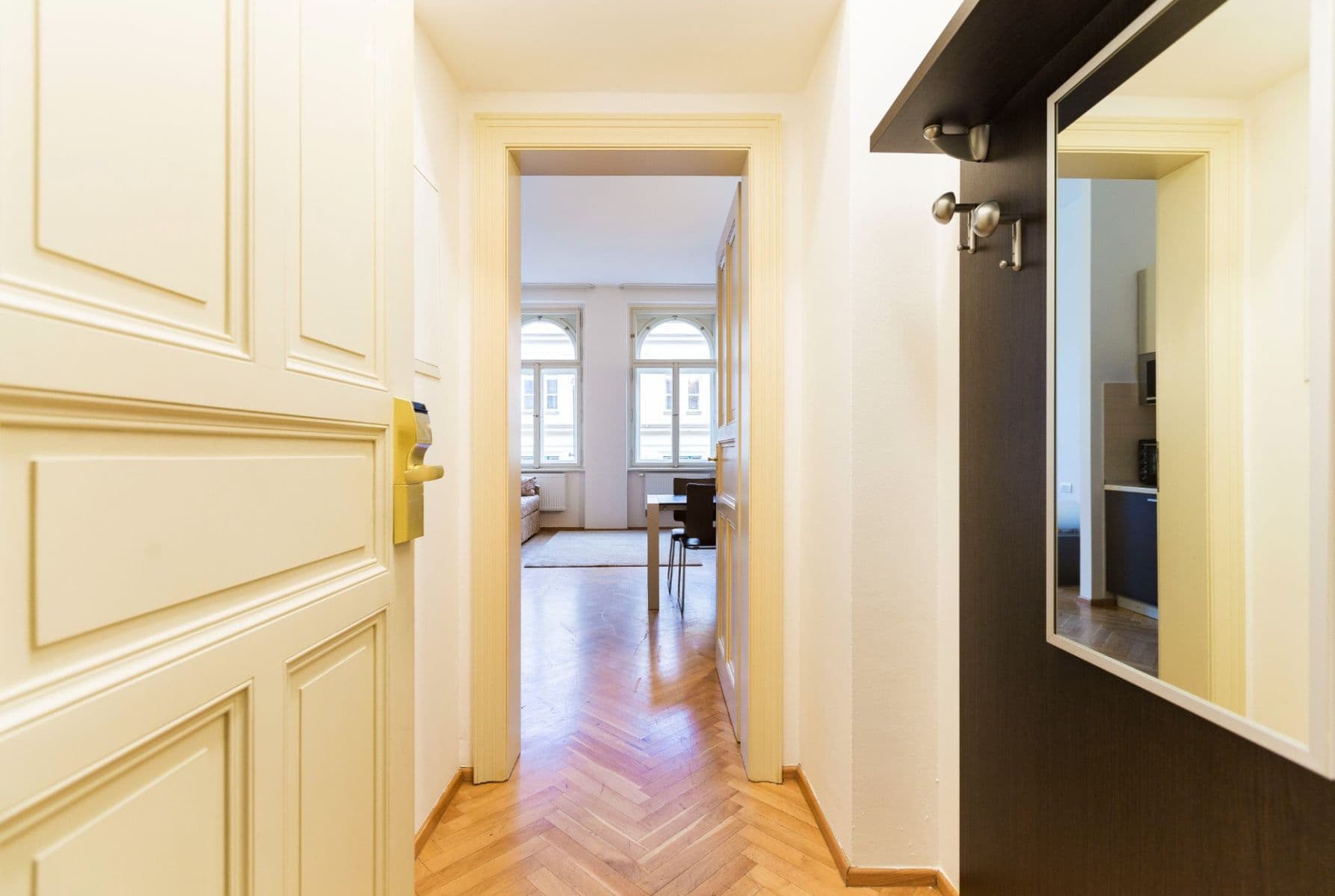 Pronájem bytu 2+kk 49 m², Hálkova, Praha, Praha Pronájem bytu 2+kk 49 m², Hálkova, Praha, Praha