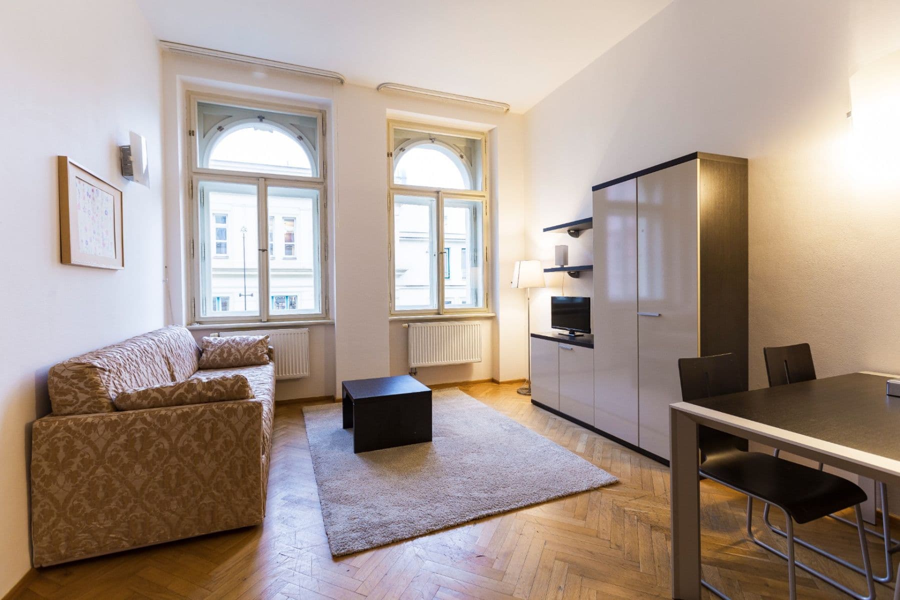 Pronájem bytu 2+kk 49 m², Hálkova, Praha, Praha Pronájem bytu 2+kk 49 m², Hálkova, Praha, Praha