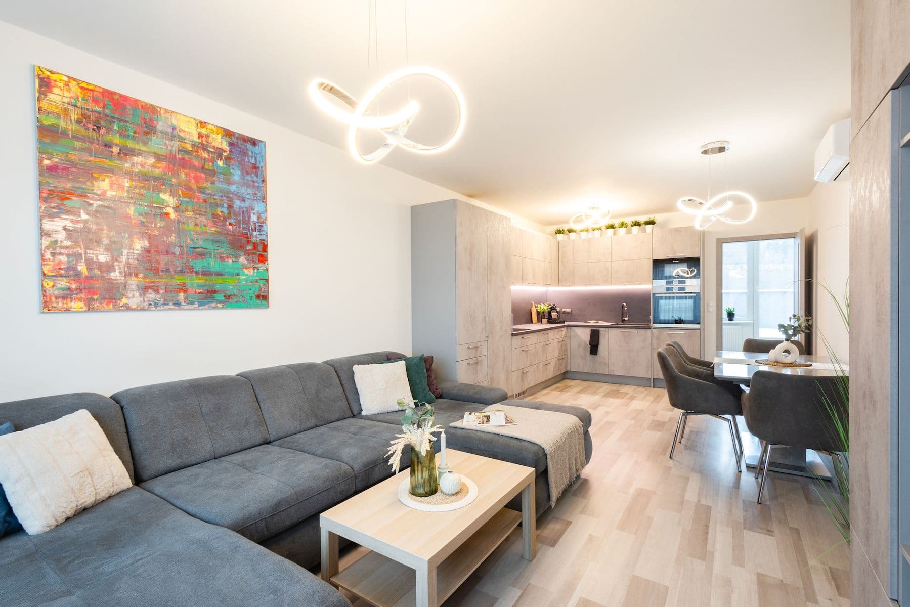 Prodej bytu 4+kk 177 m², Strnadových, Praha, Praha Prodej bytu 4+kk 177 m², Strnadových, Praha, Praha