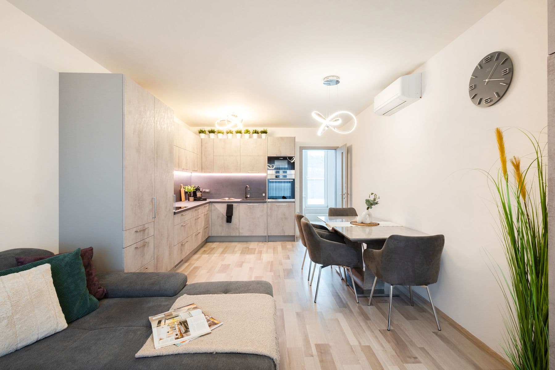 Prodej bytu 4+kk 177 m², Strnadových, Praha, Praha Prodej bytu 4+kk 177 m², Strnadových, Praha, Praha