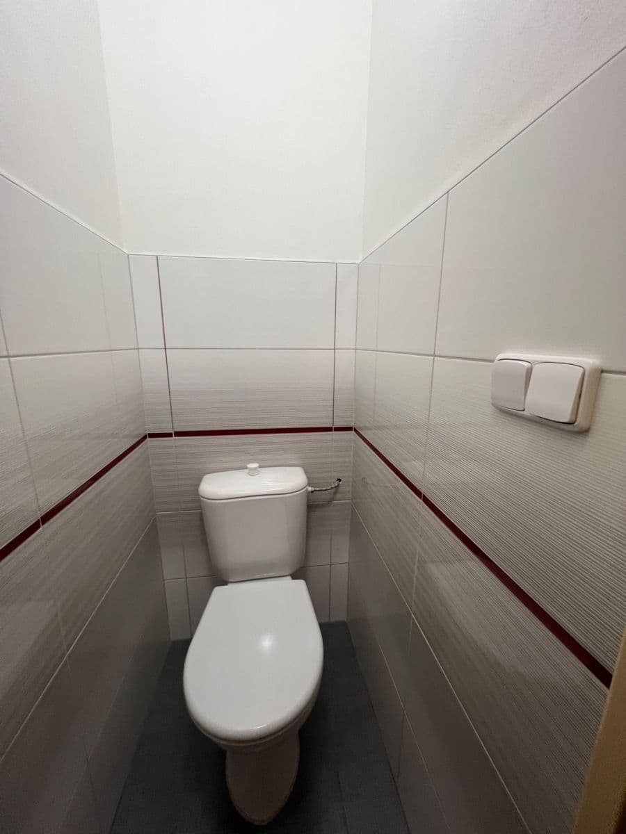 Prodej bytu 3+1 59 m², 4. května, Vsetín, Zlínský kraj Prodej bytu 3+1 59 m², 4. května, Vsetín, Zlínský kraj