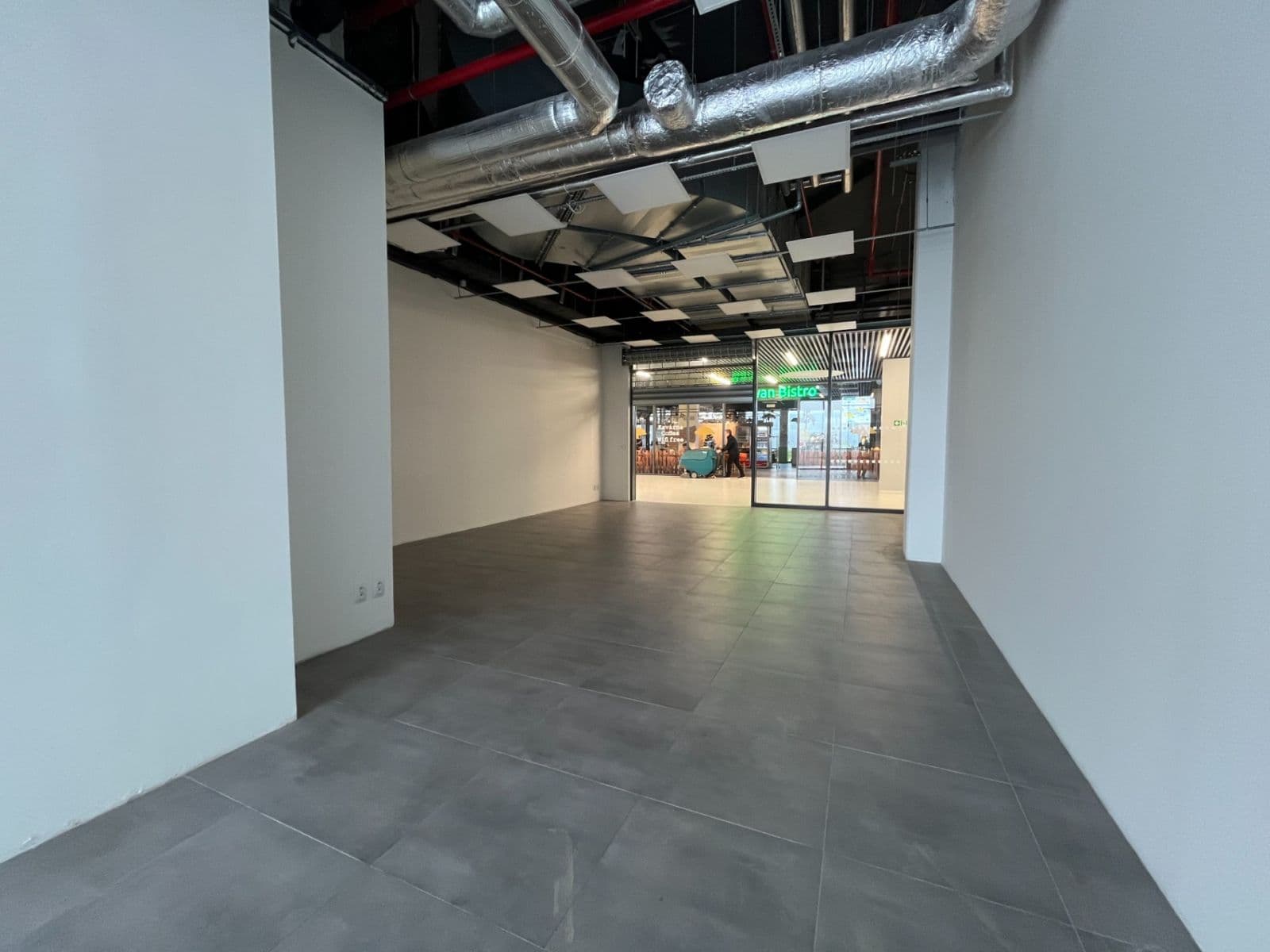 Pronájem nebytového prostoru 83 m², Mukařovského, Praha, Praha Pronájem nebytového prostoru 83 m², Mukařovského, Praha, Praha