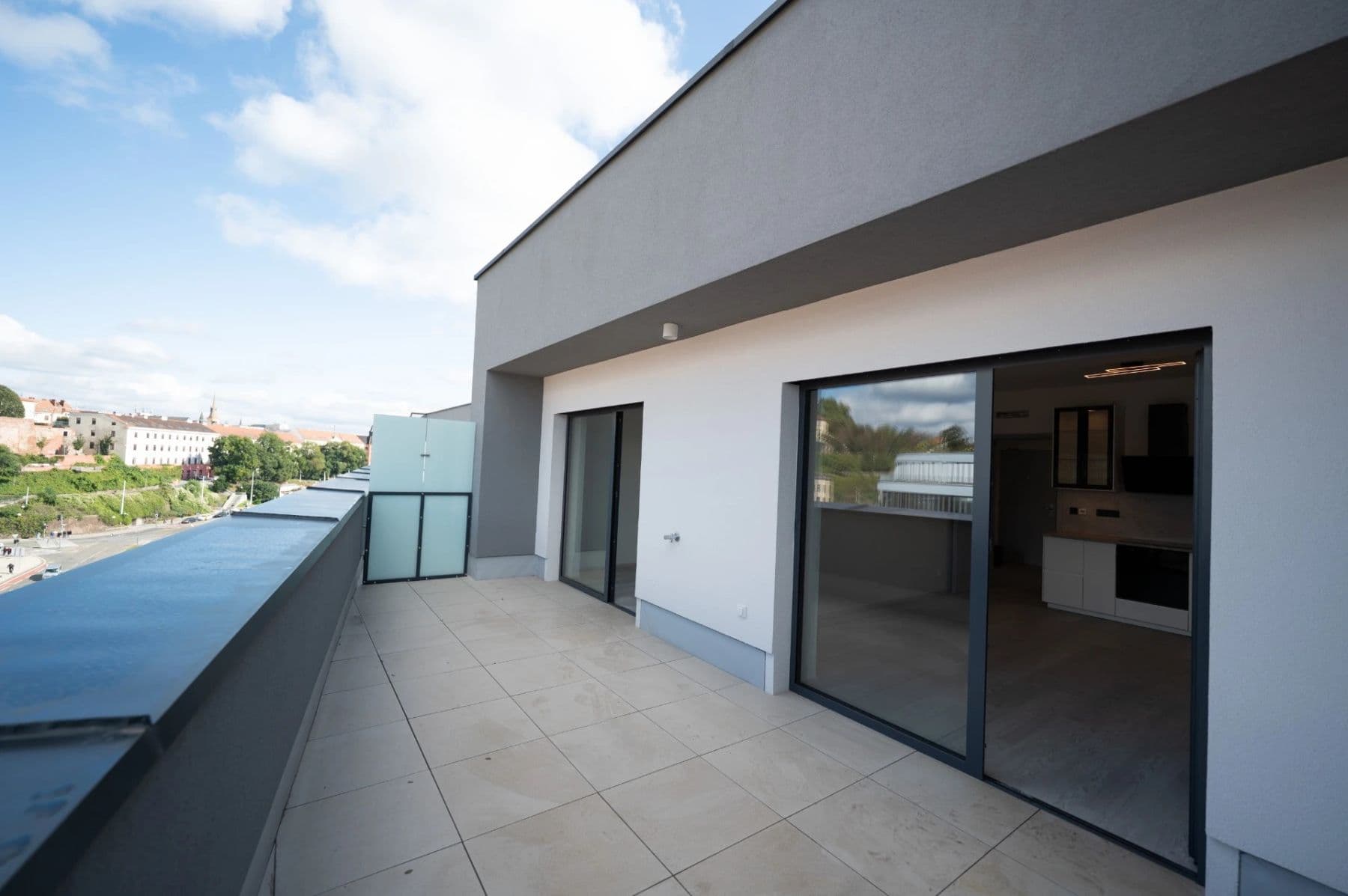 Pronájem bytu 2+kk 60 m², Nové sady, Brno, Jihomoravský kraj Pronájem bytu 2+kk 60 m², Nové sady, Brno, Jihomoravský kraj