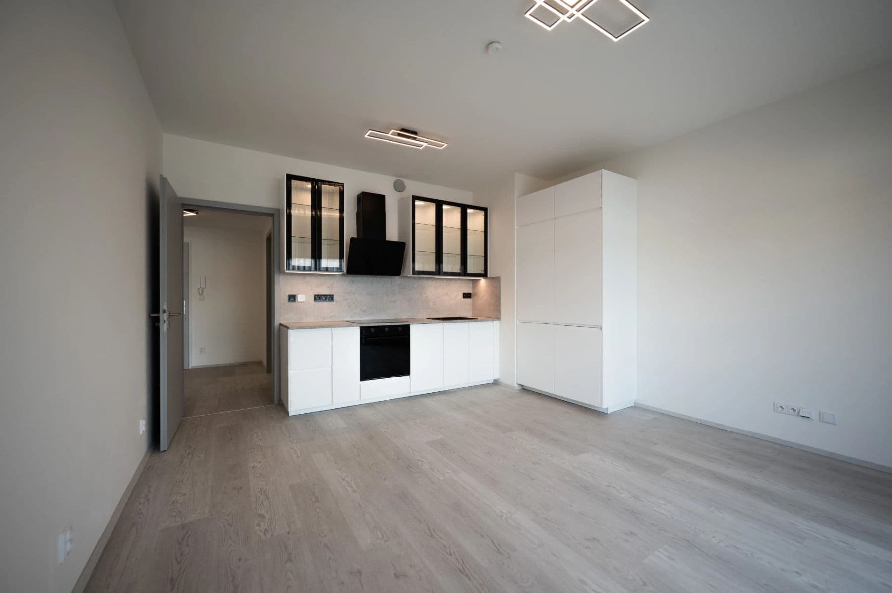 Pronájem bytu 2+kk 60 m², Nové sady, Brno, Jihomoravský kraj Pronájem bytu 2+kk 60 m², Nové sady, Brno, Jihomoravský kraj