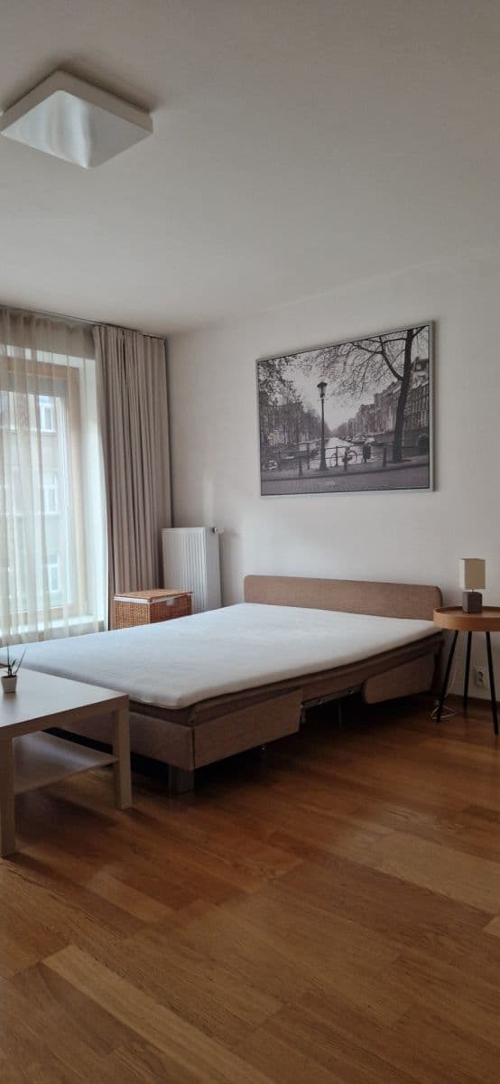 Pronájem bytu 1+kk 36 m², Komunardů, Praha, Praha Pronájem bytu 1+kk 36 m², Komunardů, Praha, Praha