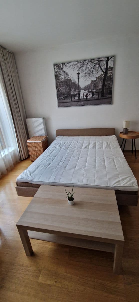 Pronájem bytu 1+kk 36 m², Komunardů, Praha, Praha Pronájem bytu 1+kk 36 m², Komunardů, Praha, Praha