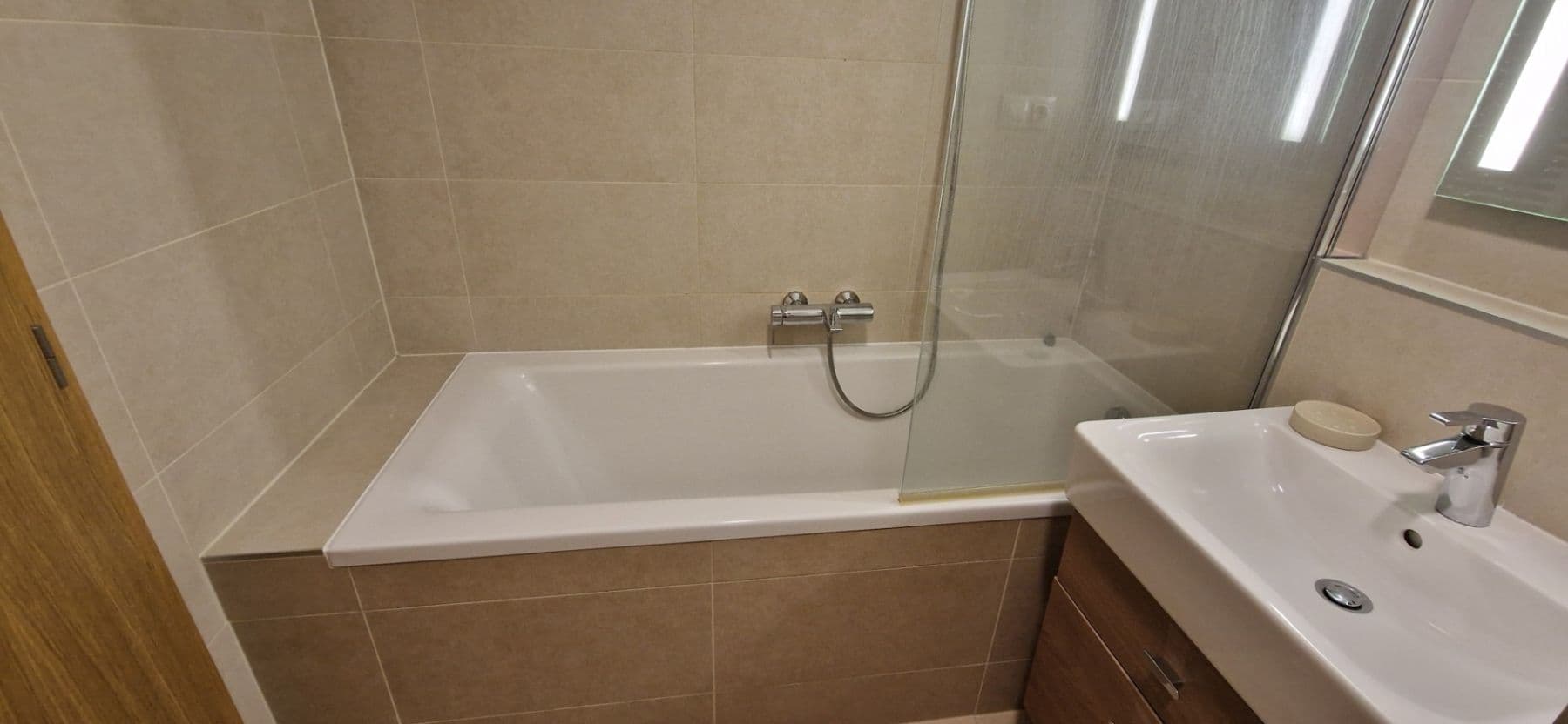 Pronájem bytu 1+kk 36 m², Komunardů, Praha, Praha Pronájem bytu 1+kk 36 m², Komunardů, Praha, Praha