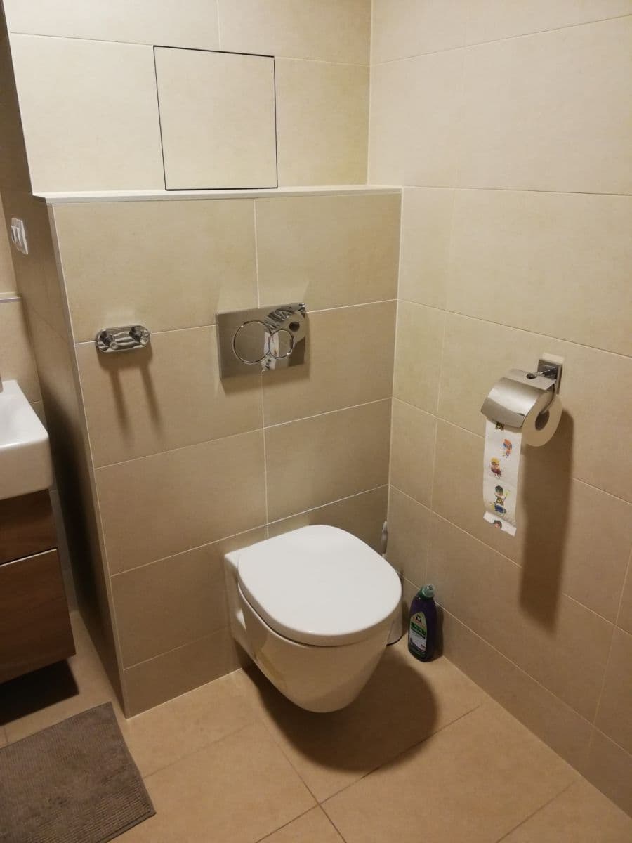 Pronájem bytu 1+kk 36 m², Komunardů, Praha, Praha Pronájem bytu 1+kk 36 m², Komunardů, Praha, Praha