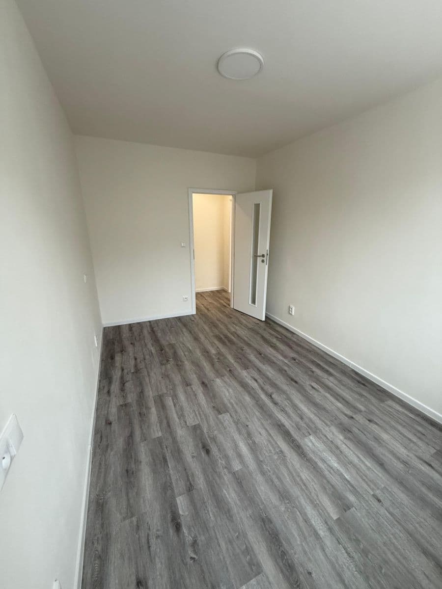 Prodej bytu 2+kk 45 m², Doležalova, Praha, Praha Prodej bytu 2+kk 45 m², Doležalova, Praha, Praha