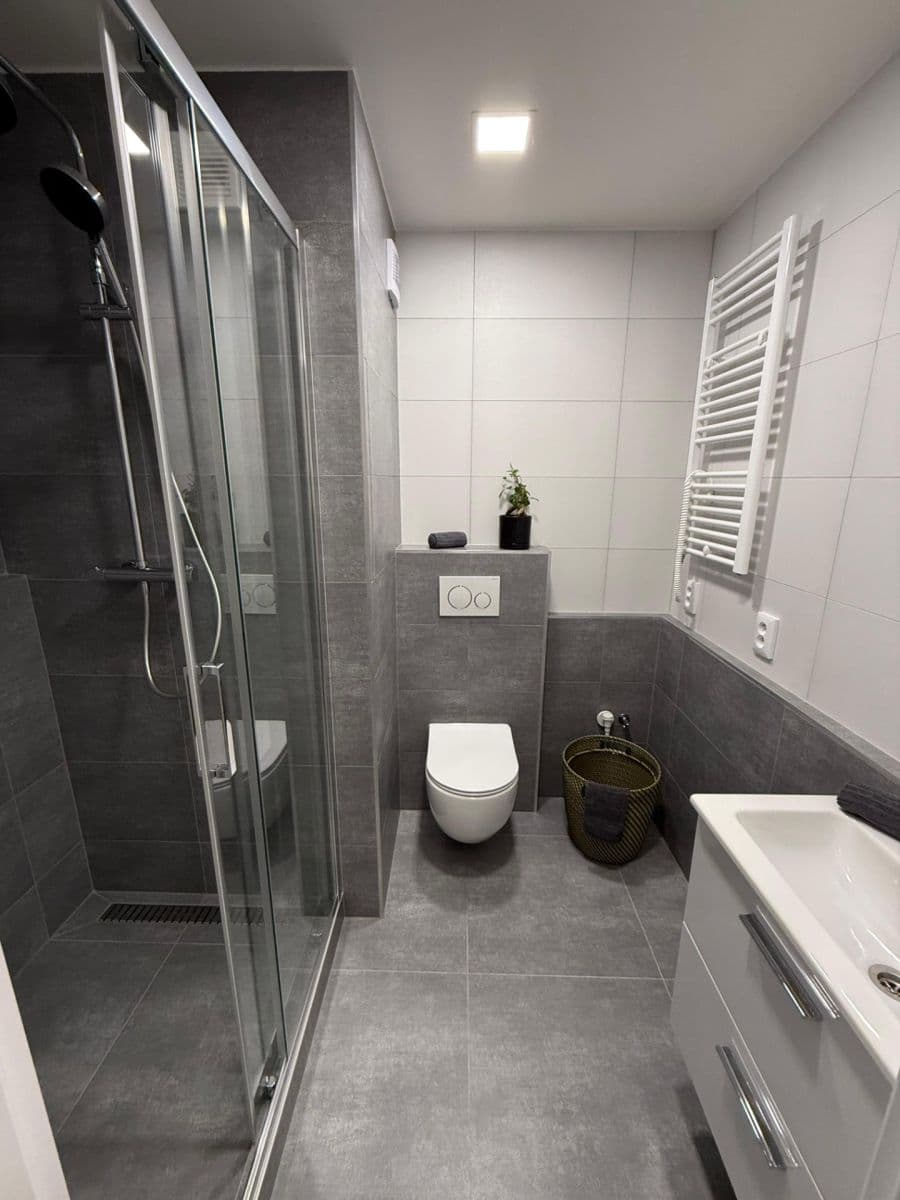 Prodej bytu 2+kk 45 m², Doležalova, Praha, Praha Prodej bytu 2+kk 45 m², Doležalova, Praha, Praha
