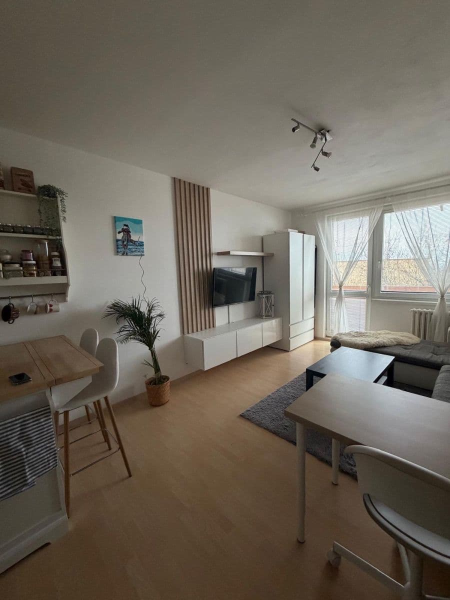 Pronájem bytu 1+kk 37 m², Husova, Frýdek-Místek, Moravskoslezský kraj Pronájem bytu 1+kk 37 m², Husova, Frýdek-Místek, Moravskoslezský kraj