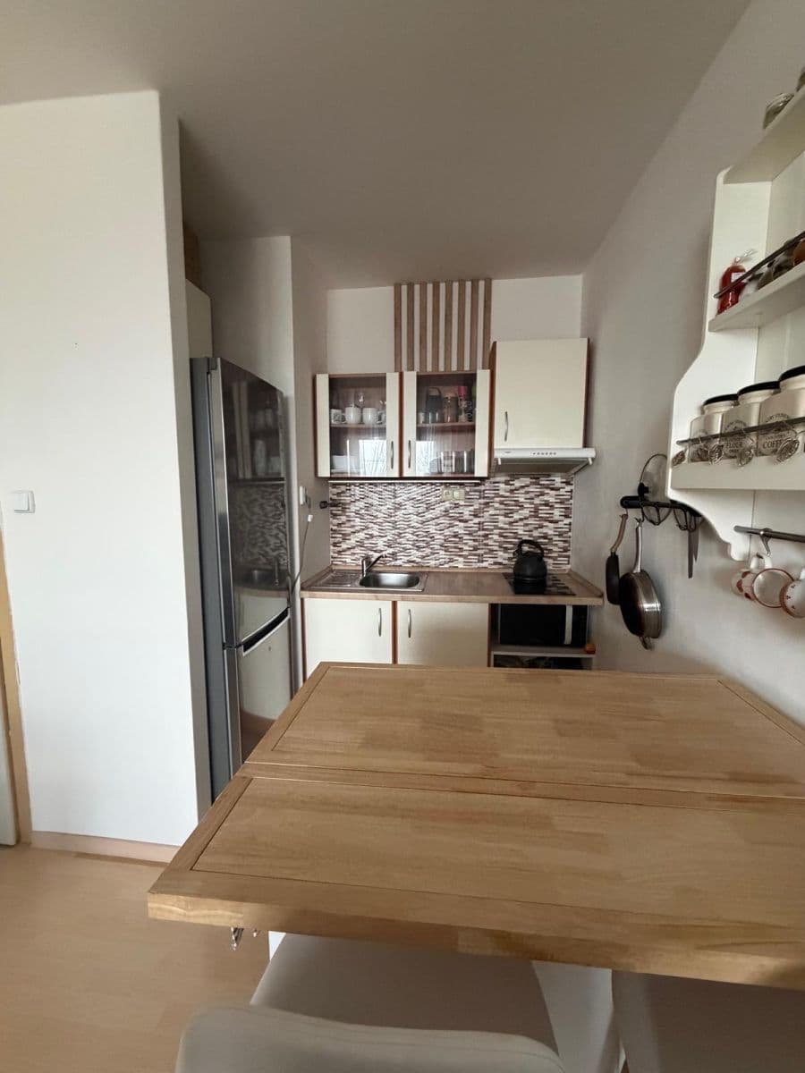 Pronájem bytu 1+kk 37 m², Husova, Frýdek-Místek, Moravskoslezský kraj Pronájem bytu 1+kk 37 m², Husova, Frýdek-Místek, Moravskoslezský kraj