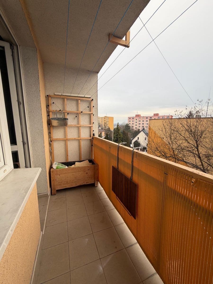 Pronájem bytu 1+kk 37 m², Husova, Frýdek-Místek, Moravskoslezský kraj Pronájem bytu 1+kk 37 m², Husova, Frýdek-Místek, Moravskoslezský kraj