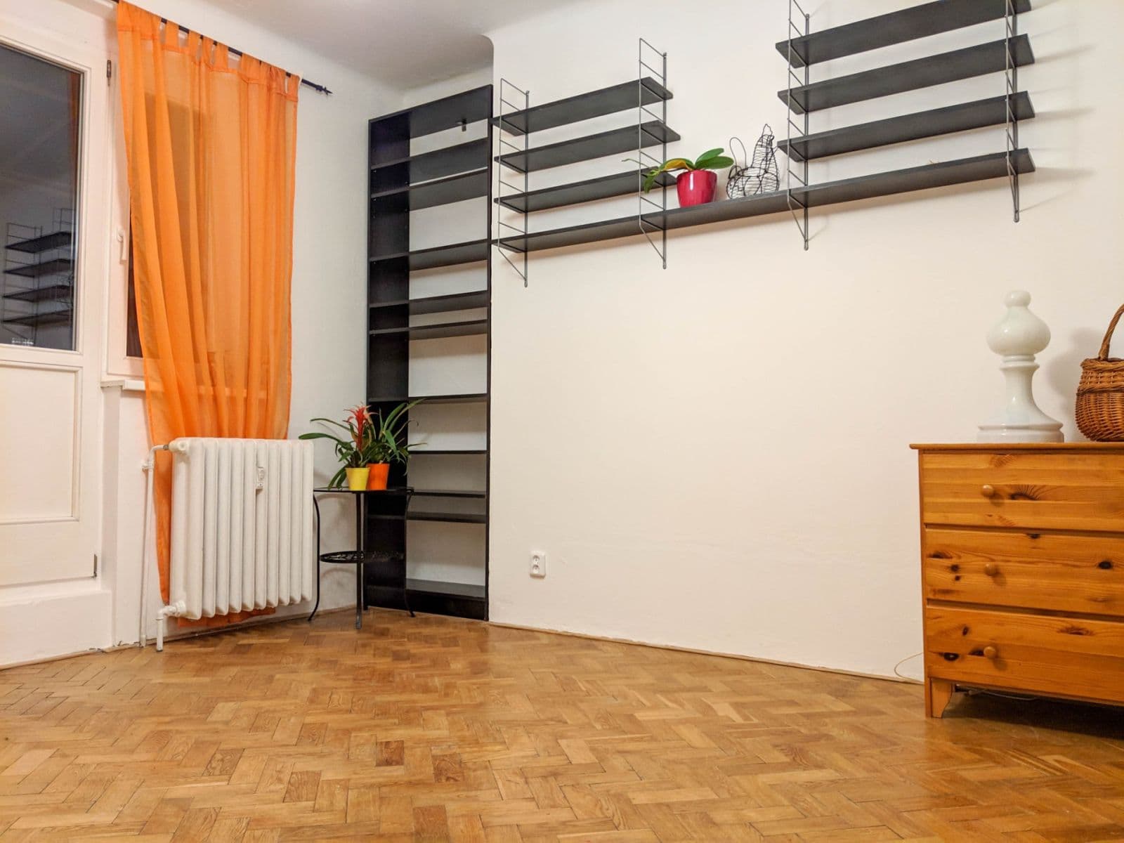 Pronájem bytu 1+1 28 m², Přemyslovská, Praha, Praha Pronájem bytu 1+1 28 m², Přemyslovská, Praha, Praha