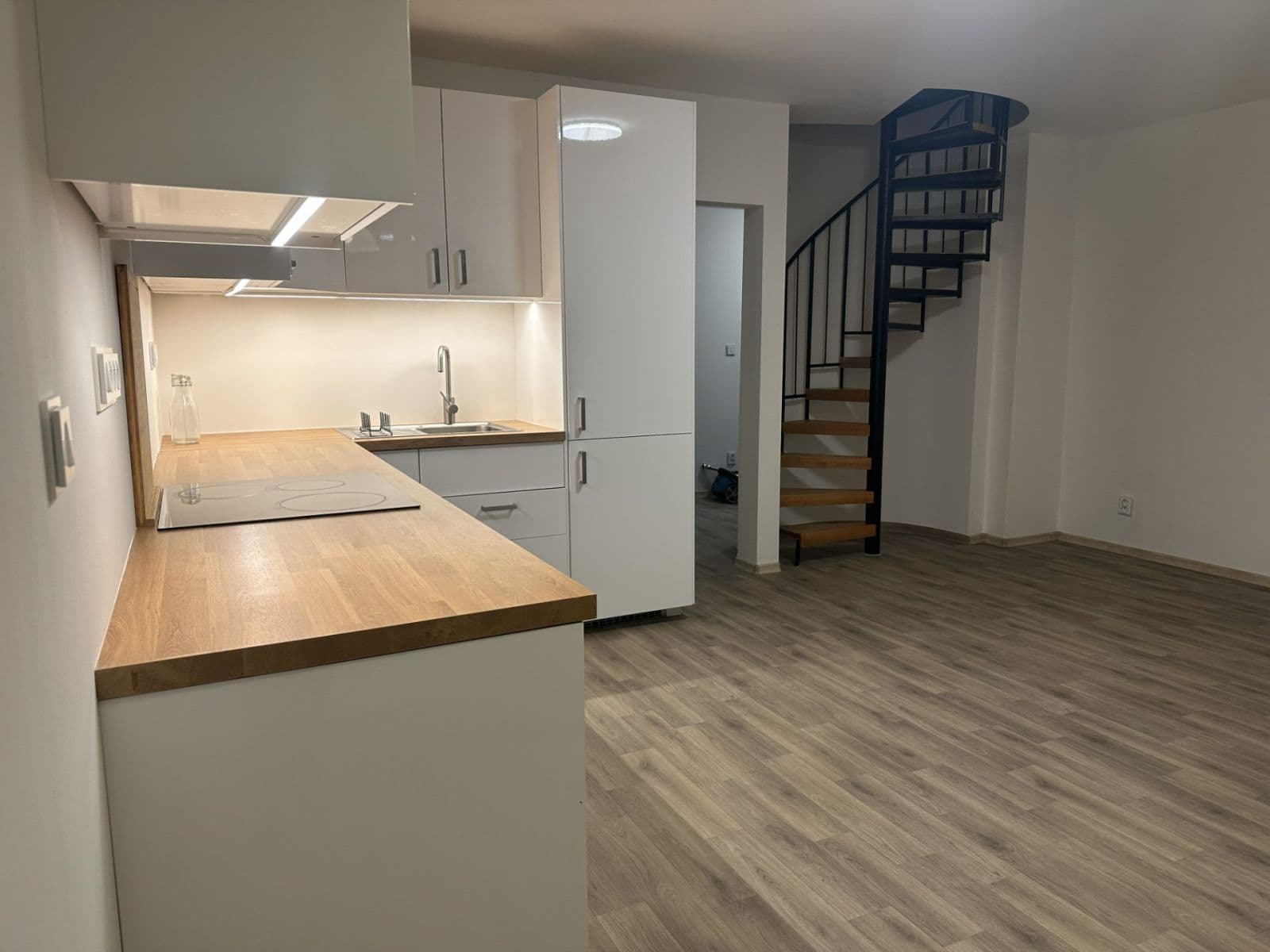 Pronájem bytu 3+kk 75 m², Na Šmukýřce, Praha, Praha Pronájem bytu 3+kk 75 m², Na Šmukýřce, Praha, Praha