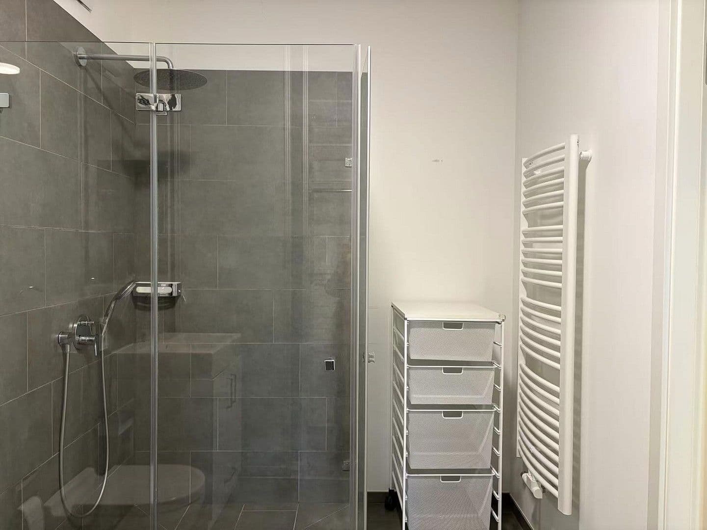 Prodej bytu 3+1 95 m², Wilhelmsaue 32, Berlin, Berlín Prodej bytu 3+1 95 m², Wilhelmsaue 32, Berlin, Berlín