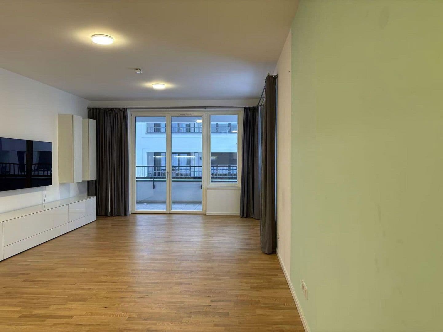 Prodej bytu 3+1 95 m², Wilhelmsaue 32, Berlin, Berlín Prodej bytu 3+1 95 m², Wilhelmsaue 32, Berlin, Berlín