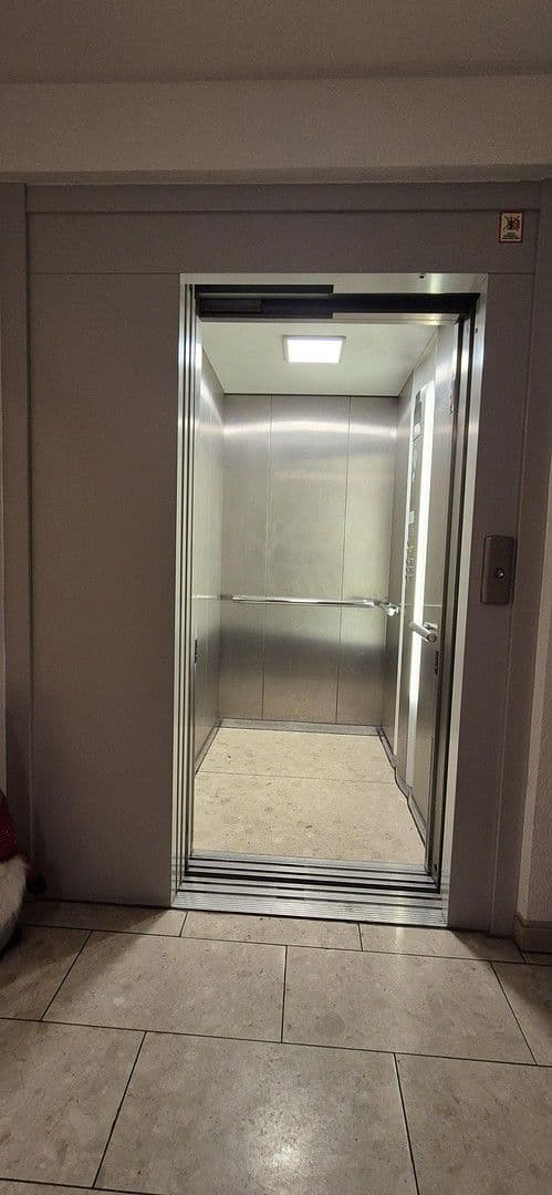 Prodej bytu 3+kk 87 m², Gelsenkirchen, Severní Porýní-Vestfálsko Prodej bytu 3+kk 87 m², Gelsenkirchen, Severní Porýní-Vestfálsko