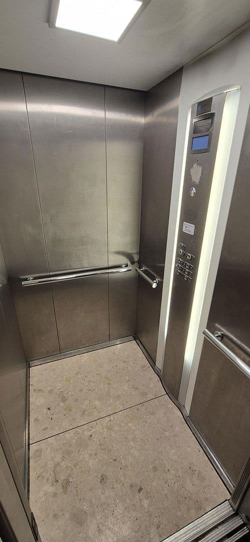 Prodej bytu 3+kk 87 m², Gelsenkirchen, Severní Porýní-Vestfálsko Prodej bytu 3+kk 87 m², Gelsenkirchen, Severní Porýní-Vestfálsko