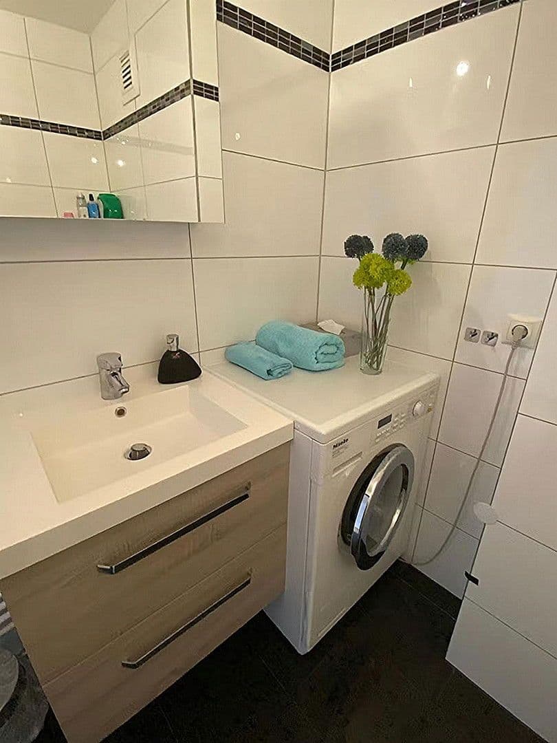 Pronájem bytu 2+1 55 m², Mannheim, Bádensko-Württembersko Pronájem bytu 2+1 55 m², Mannheim, Bádensko-Württembersko