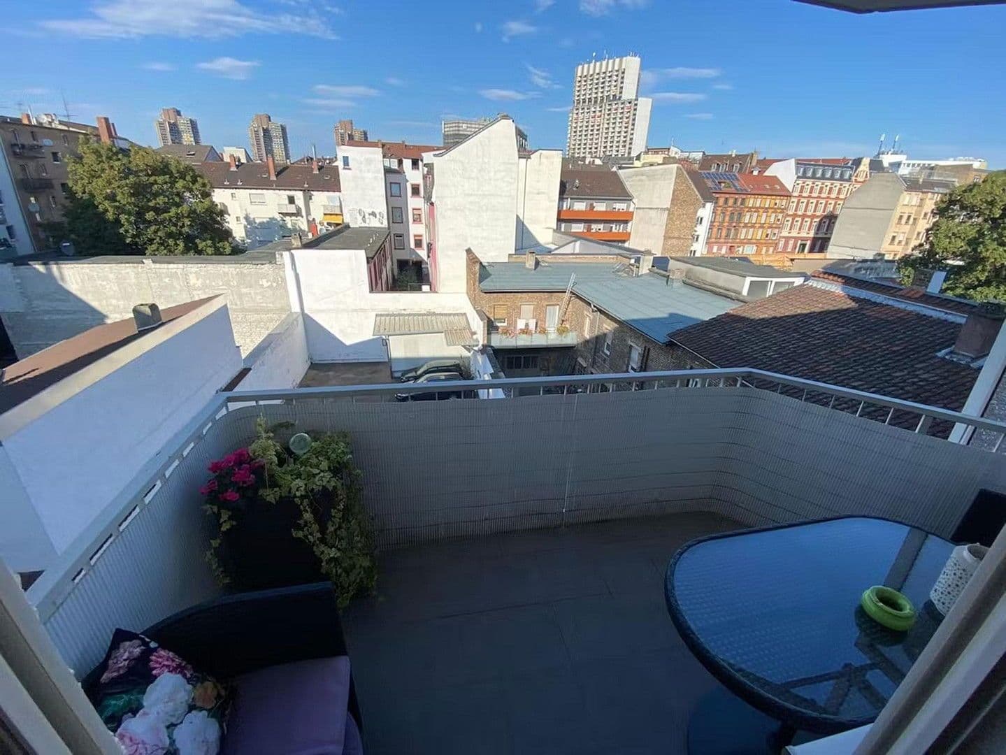 Pronájem bytu 2+1 55 m², Mannheim, Bádensko-Württembersko Pronájem bytu 2+1 55 m², Mannheim, Bádensko-Württembersko