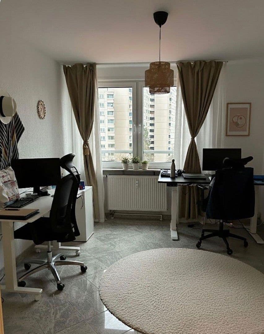 Pronájem bytu 3+1 83 m², Stresemannallee 65, Frankfurt am Main, Hessen Pronájem bytu 3+1 83 m², Stresemannallee 65, Frankfurt am Main, Hessen