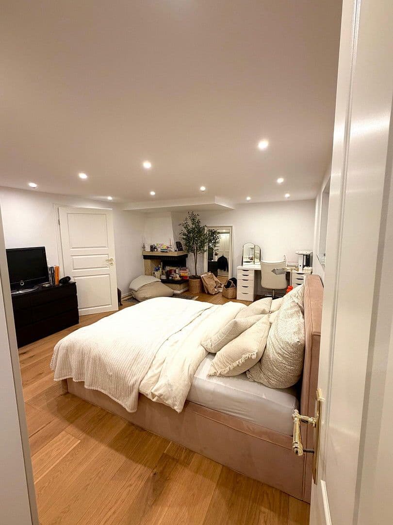 Prodej domu 250 m², pozemek 725 m², Grenzach-Wyhlen, Bádensko-Württembersko Prodej domu 250 m², pozemek 725 m², Grenzach-Wyhlen, Bádensko-Württembersko