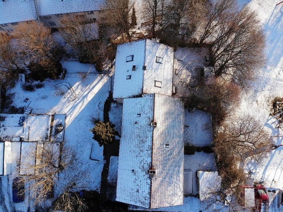 Prodej domu 388 m², pozemek 1.450 m², Bergstraße 30, Engstingen, Bádensko-Württembersko Prodej domu 388 m², pozemek 1.450 m², Bergstraße 30, Engstingen, Bádensko-Württembersko