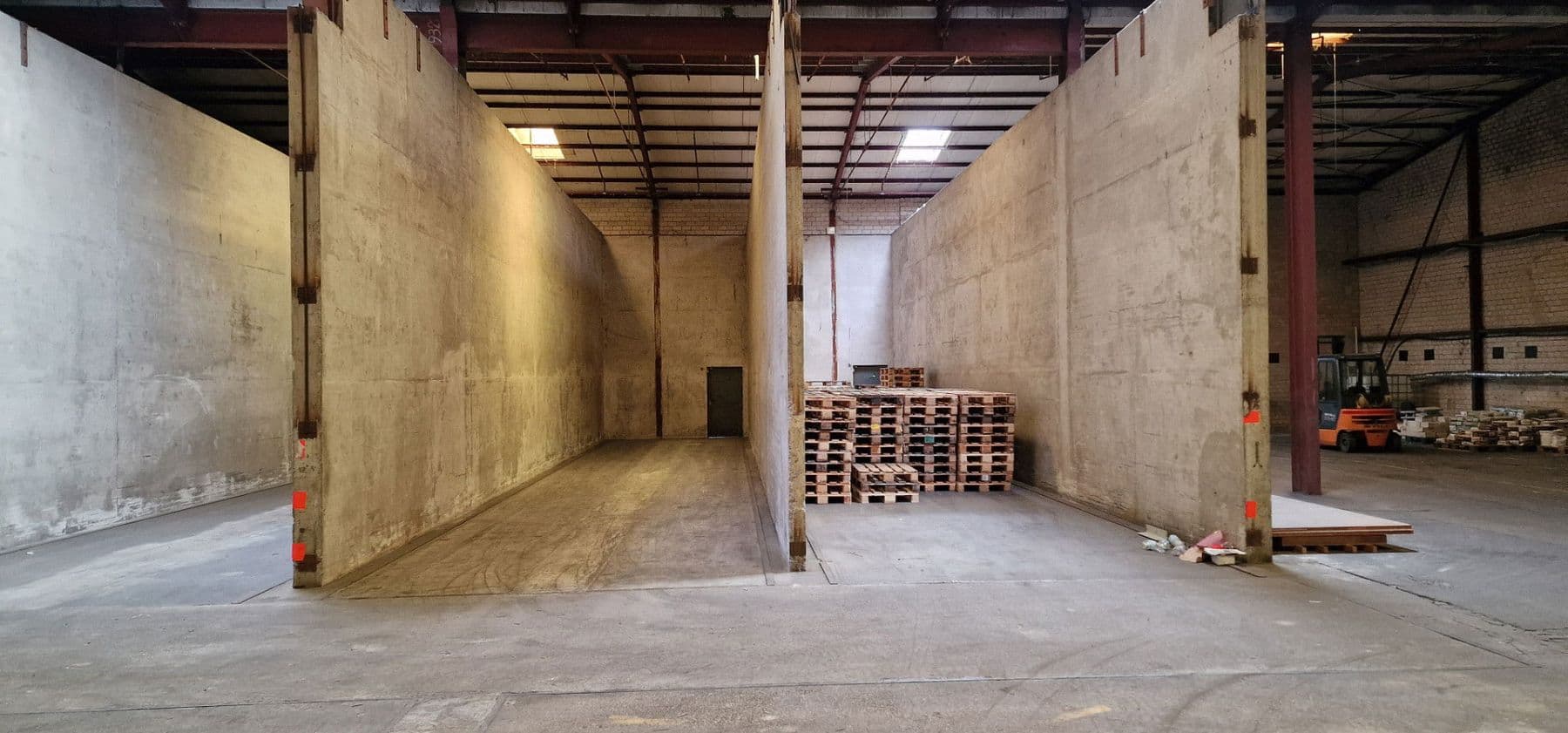 Pronájem nebytového prostoru 5.800 m², Industriestr. 12 a + 12 b, Bergkamen, Severní Porýní-Vestfálsko Pronájem nebytového prostoru 5.800 m², Industriestr. 12 a + 12 b, Bergkamen, Severní Porýní-Vestfálsko