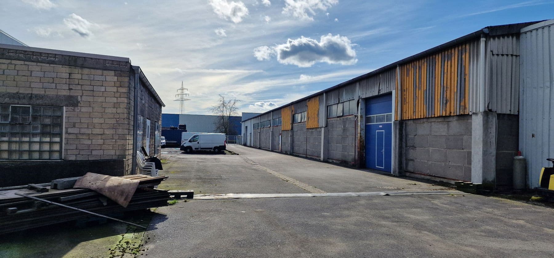 Pronájem nebytového prostoru 5.800 m², Industriestr. 12 a + 12 b, Bergkamen, Severní Porýní-Vestfálsko Pronájem nebytového prostoru 5.800 m², Industriestr. 12 a + 12 b, Bergkamen, Severní Porýní-Vestfálsko