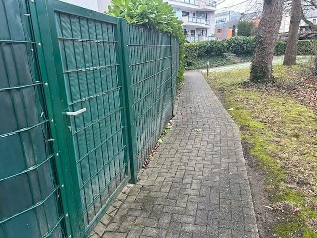 Prodej bytu 3+1 97 m², Hürth, Severní Porýní-Vestfálsko Prodej bytu 3+1 97 m², Hürth, Severní Porýní-Vestfálsko