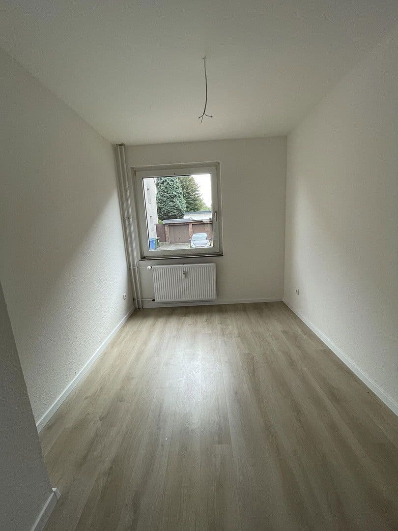 Pronájem bytu 3+1 60 m², Winkelstraße 4, Oberhausen, Severní Porýní-Vestfálsko Pronájem bytu 3+1 60 m², Winkelstraße 4, Oberhausen, Severní Porýní-Vestfálsko