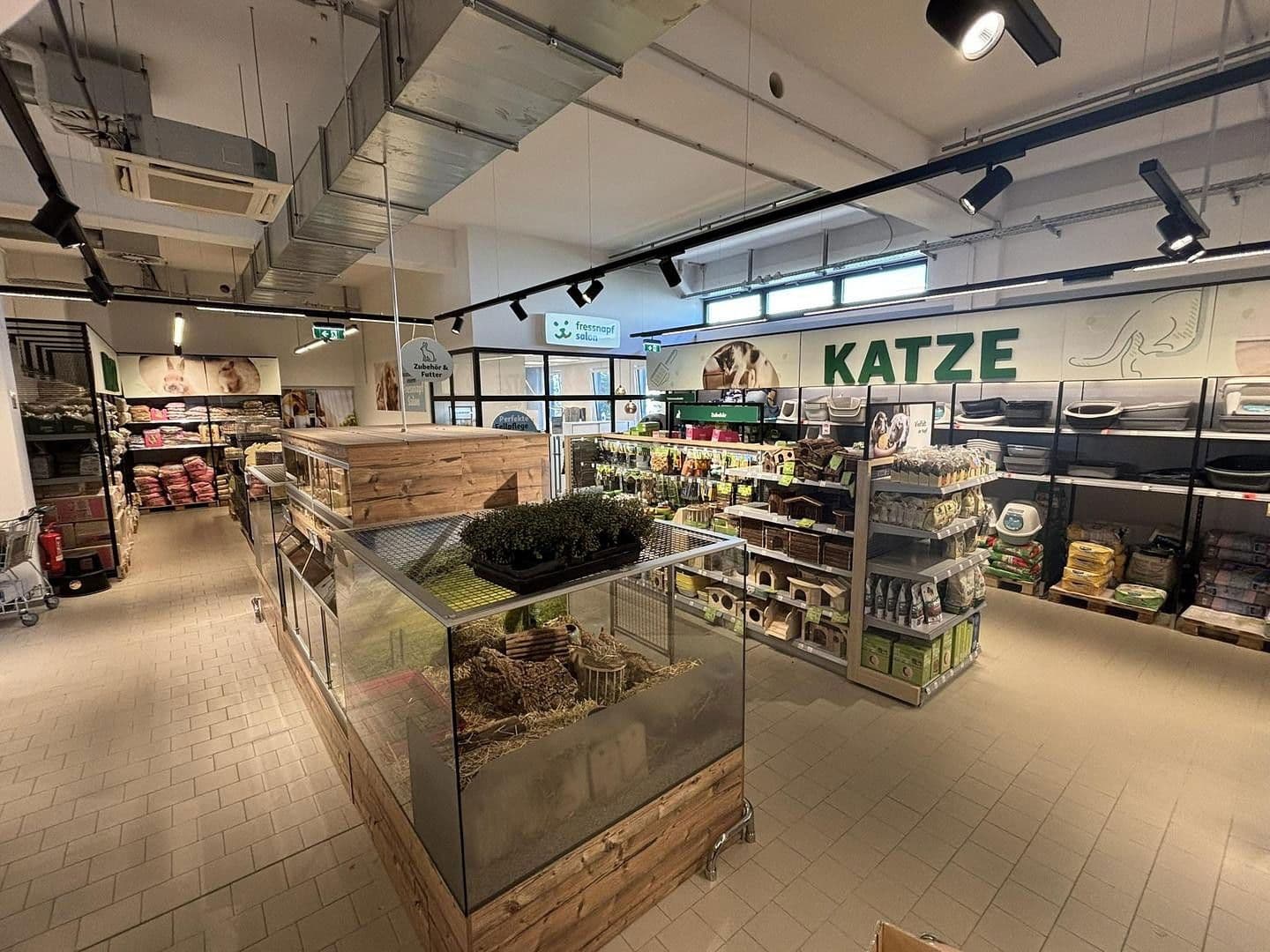 Prodej nebytového prostoru 2.229 m², Josef-Lindner-Straße 3, Wals-Himmelreich, Salcbursko Prodej nebytového prostoru 2.229 m², Josef-Lindner-Straße 3, Wals-Himmelreich, Salcbursko