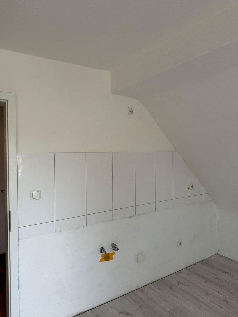 Pronájem bytu 2+1 32 m², Fichtestraße 11, Bottrop, Severní Porýní-Vestfálsko Pronájem bytu 2+1 32 m², Fichtestraße 11, Bottrop, Severní Porýní-Vestfálsko